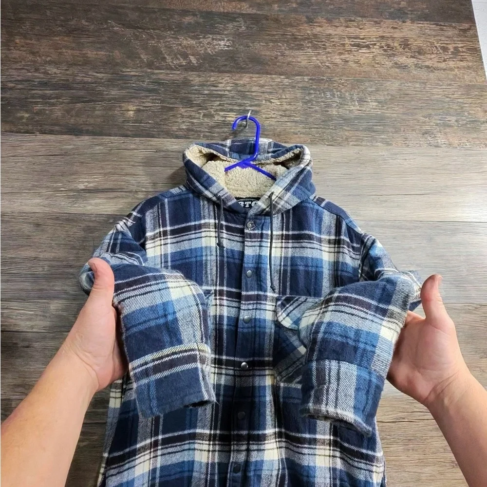 Authentic BTC Trading Co Navy and Beige Plaid Flannel Hooded Shirt Jacket - Picture 4 of 12